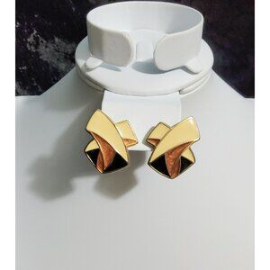vintage 1990s trifari gold tone enamel geometric push back earrings